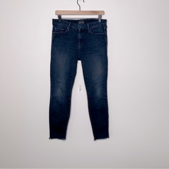 MOTHER Looker Ankle Fray in Hey Good Lookin
Size 29 - Picture 2 of 16